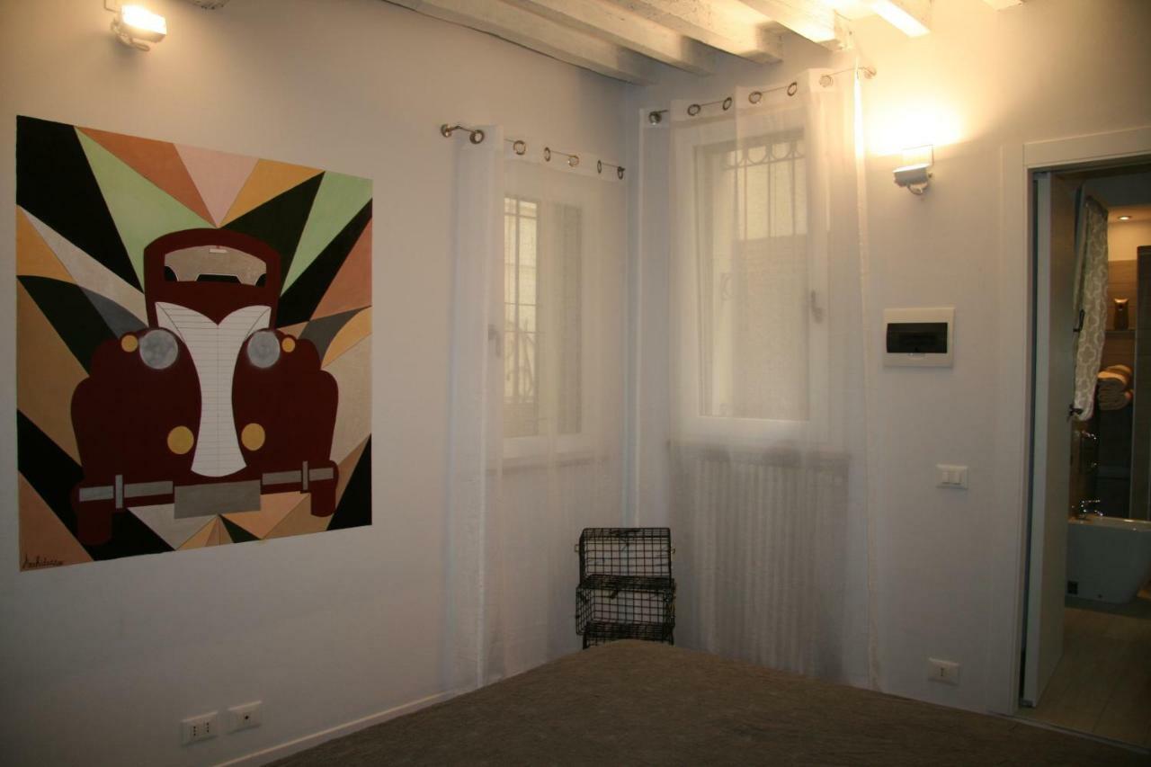 Garage36 Apartment Parma Luaran gambar