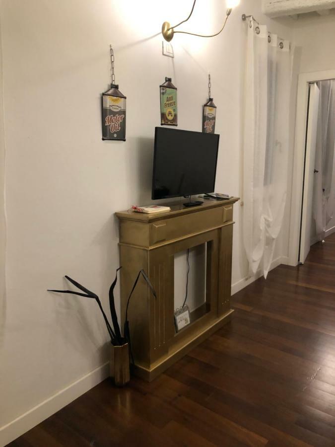 Garage36 Apartment Parma Luaran gambar