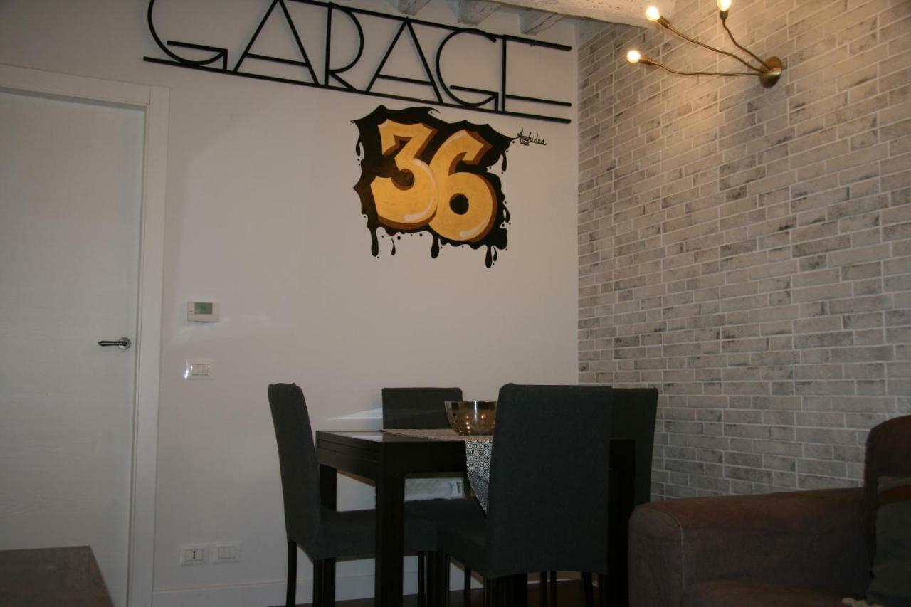 Garage36 Apartment Parma Luaran gambar